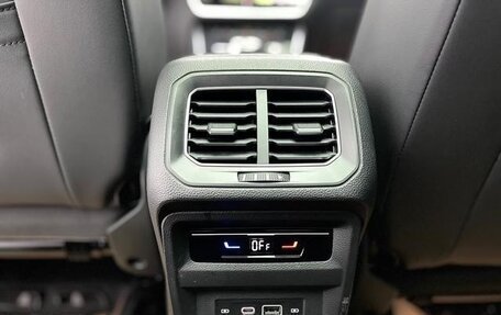 Volkswagen Tiguan II, 2022 год, 2 740 999 рублей, 18 фотография