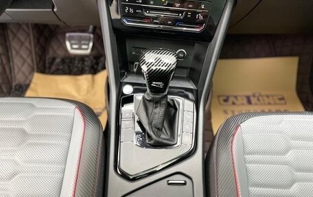 Volkswagen Tiguan II, 2022 год, 2 740 999 рублей, 21 фотография