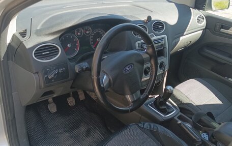 Ford Focus II рестайлинг, 2006 год, 409 000 рублей, 17 фотография