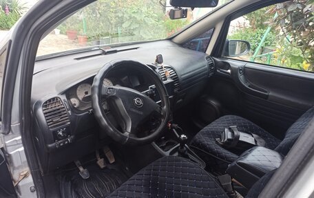 Opel Zafira A рестайлинг, 2002 год, 439 000 рублей, 8 фотография