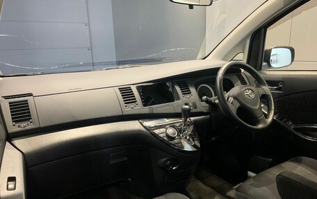 Toyota ISis I, 2011 год, 1 380 000 рублей, 13 фотография