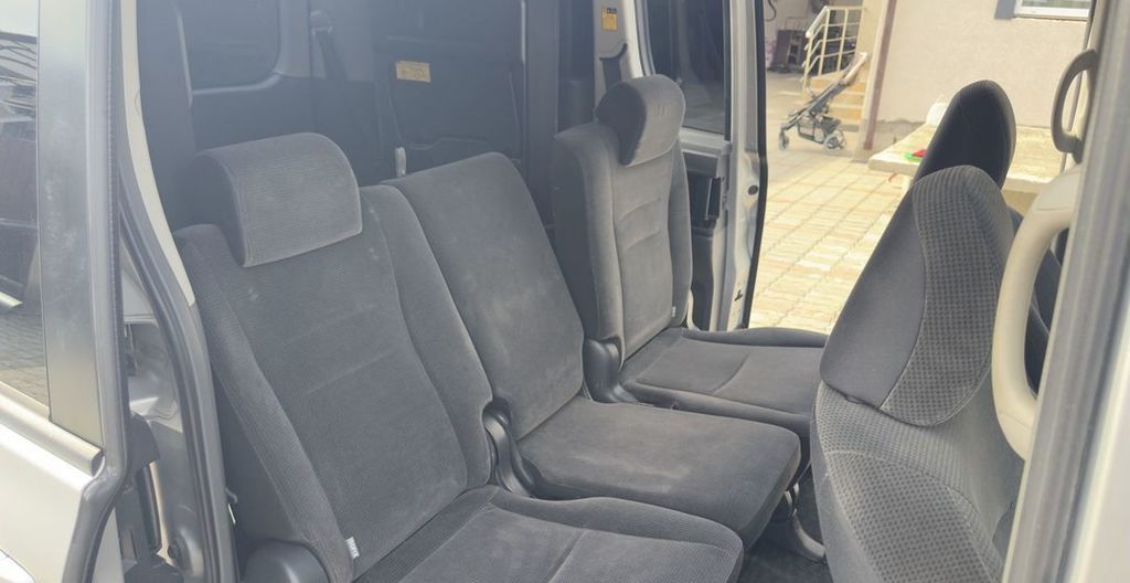 Toyota Voxy, 2007 год, 1 199 000 рублей, 25 фотография
