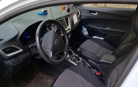 Hyundai Solaris II рестайлинг, 2021 год, 1 400 000 рублей, 8 фотография