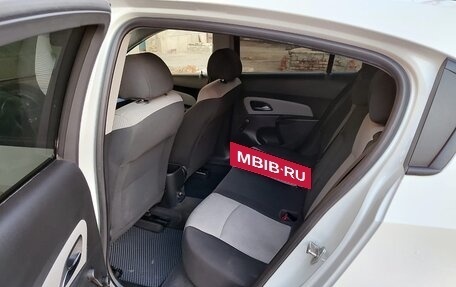 Chevrolet Cruze II, 2013 год, 800 000 рублей, 7 фотография