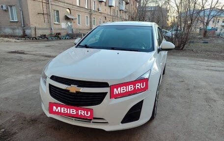 Chevrolet Cruze II, 2013 год, 800 000 рублей, 15 фотография