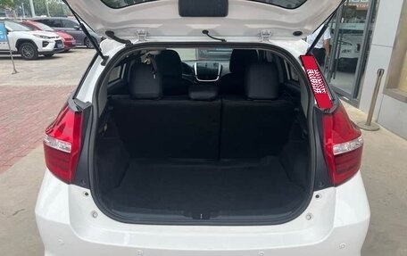 Toyota Yaris XP150 рестайлинг, 2021 год, 1 190 000 рублей, 9 фотография