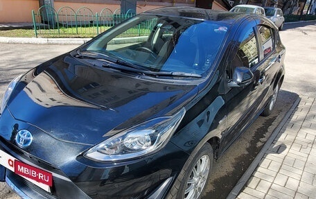 Toyota Aqua I, 2020 год, 1 450 000 рублей, 3 фотография