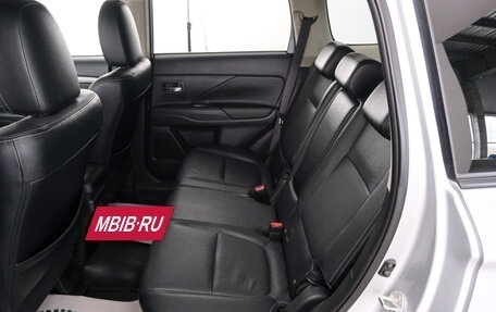 Mitsubishi Outlander III рестайлинг 3, 2014 год, 1 489 000 рублей, 24 фотография