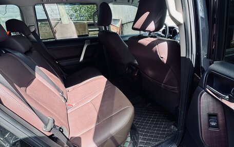 Toyota Land Cruiser Prado 150 рестайлинг 2, 2015 год, 4 085 000 рублей, 3 фотография