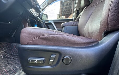 Toyota Land Cruiser Prado 150 рестайлинг 2, 2015 год, 4 085 000 рублей, 8 фотография