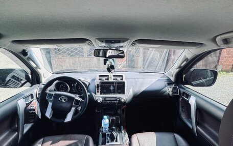 Toyota Land Cruiser Prado 150 рестайлинг 2, 2015 год, 4 085 000 рублей, 14 фотография
