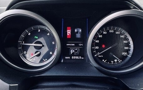 Toyota Land Cruiser Prado 150 рестайлинг 2, 2015 год, 4 085 000 рублей, 11 фотография