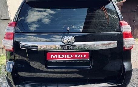 Toyota Land Cruiser Prado 150 рестайлинг 2, 2015 год, 4 085 000 рублей, 18 фотография