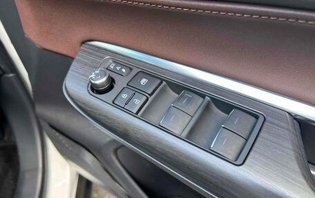 Toyota Harrier, 2022 год, 2 471 000 рублей, 17 фотография