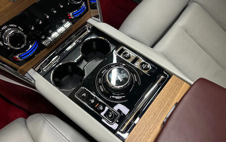 Rolls-Royce Cullinan, 2021 год, 26 754 696 рублей, 18 фотография