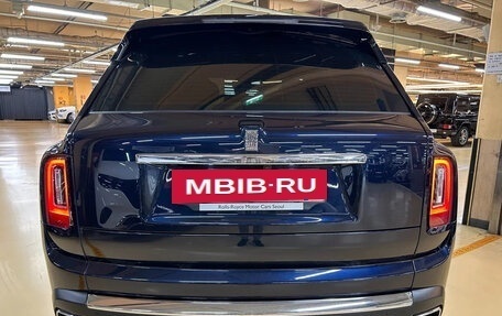 Rolls-Royce Cullinan, 2021 год, 26 754 696 рублей, 7 фотография
