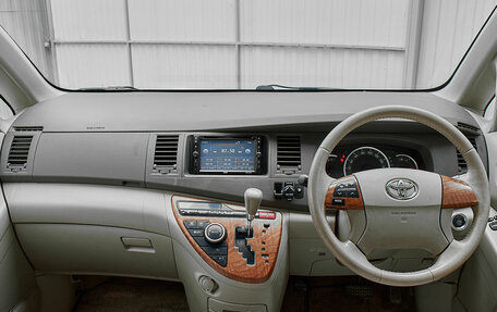 Toyota ISis I, 2009 год, 1 250 000 рублей, 11 фотография