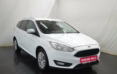 Ford Focus III, 2015 год, 715 000 рублей, 3 фотография