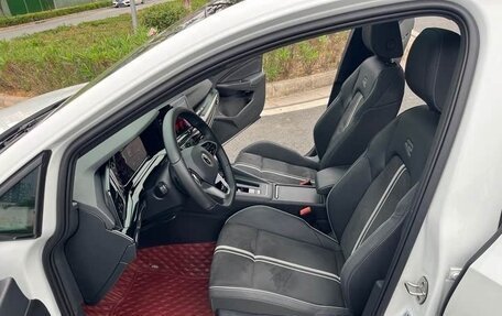 Volkswagen Golf VIII, 2022 год, 1 860 000 рублей, 7 фотография