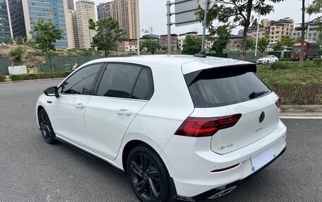 Volkswagen Golf VIII, 2022 год, 1 860 000 рублей, 3 фотография