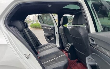 Volkswagen Golf VIII, 2022 год, 1 860 000 рублей, 12 фотография
