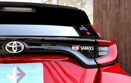 Toyota Yaris, 2022 год, 2 850 000 рублей, 6 фотография