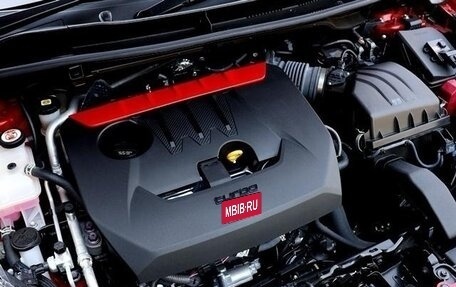 Toyota Yaris, 2022 год, 2 850 000 рублей, 9 фотография