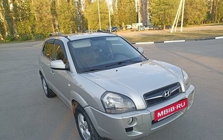 Hyundai Tucson III, 2008 год, 815 000 рублей, 2 фотография