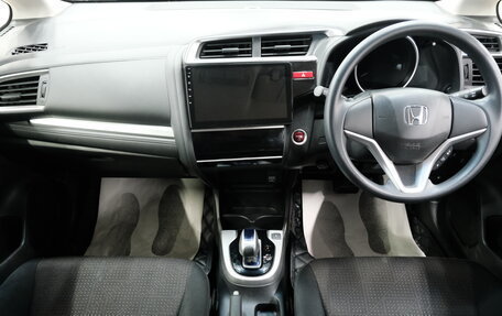 Honda Fit III, 2015 год, 1 289 000 рублей, 15 фотография