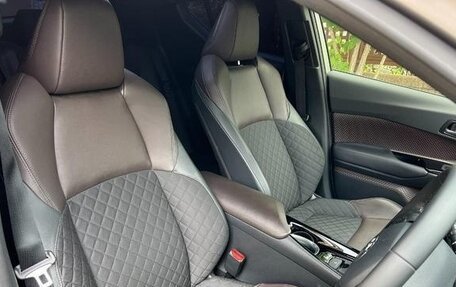 Toyota C-HR I рестайлинг, 2019 год, 1 605 000 рублей, 16 фотография