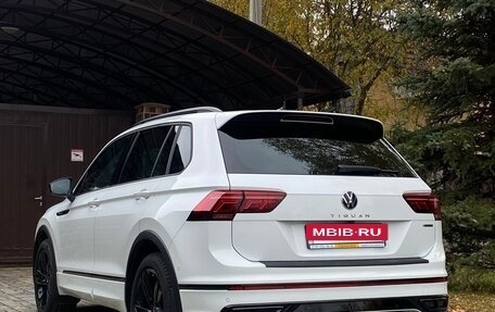 Volkswagen Tiguan II, 2022 год, 4 350 000 рублей, 3 фотография