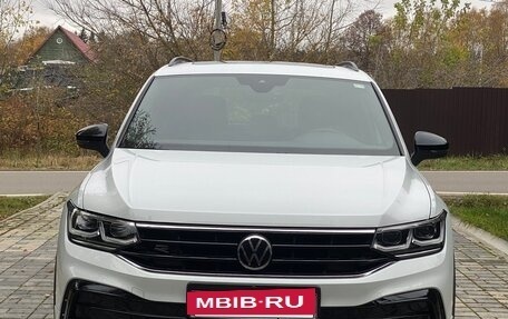 Volkswagen Tiguan II, 2022 год, 4 350 000 рублей, 5 фотография