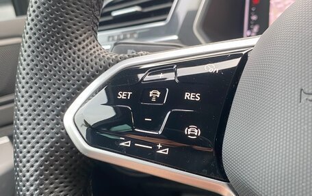 Volkswagen Tiguan II, 2022 год, 4 350 000 рублей, 10 фотография