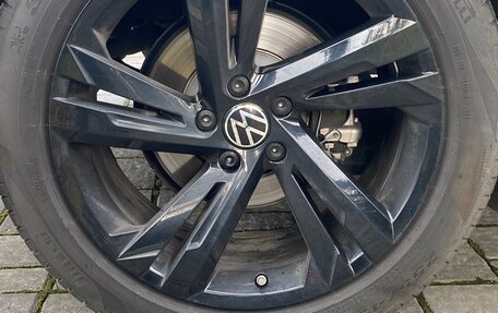 Volkswagen Tiguan II, 2022 год, 4 350 000 рублей, 12 фотография