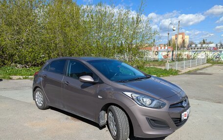 Hyundai i30 II рестайлинг, 2013 год, 980 000 рублей, 3 фотография