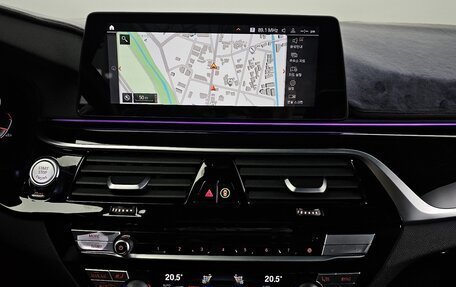 BMW 5 серия, 2018 год, 3 043 000 рублей, 7 фотография