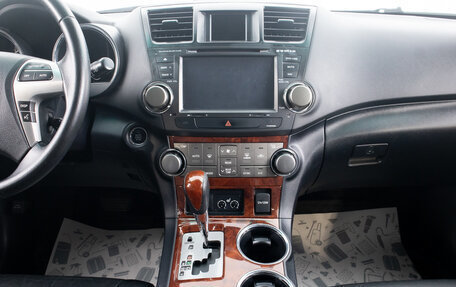 Toyota Highlander III, 2012 год, 2 149 000 рублей, 23 фотография