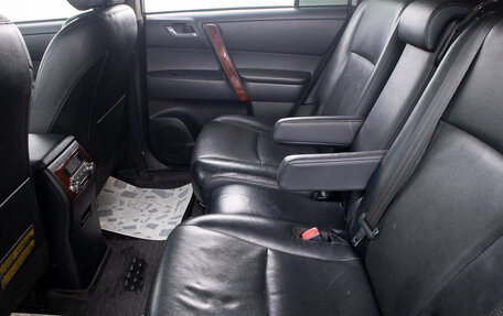 Toyota Highlander III, 2012 год, 2 149 000 рублей, 32 фотография