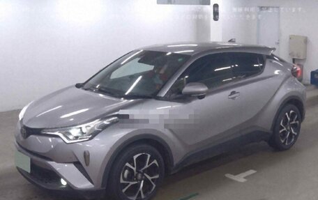 Toyota C-HR I рестайлинг, 2017 год, 1 700 000 рублей, 1 фотография