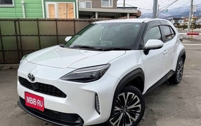 Toyota Yaris Cross, 2022 год, 1 378 000 рублей, 1 фотография