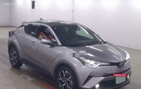 Toyota C-HR I рестайлинг, 2017 год, 1 700 000 рублей, 2 фотография