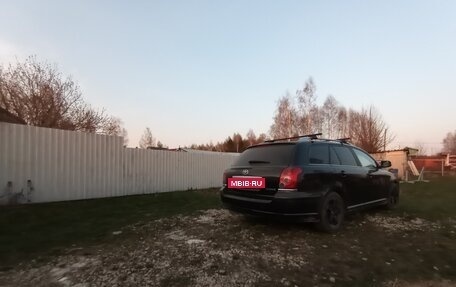 Toyota Avensis III рестайлинг, 2006 год, 730 000 рублей, 6 фотография