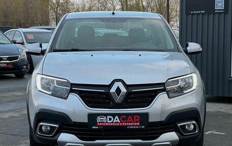 Renault Logan II, 2019 год, 1 099 000 рублей, 2 фотография
