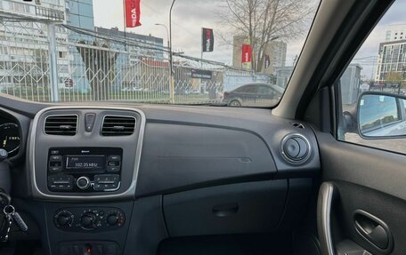 Renault Logan II, 2019 год, 1 099 000 рублей, 14 фотография