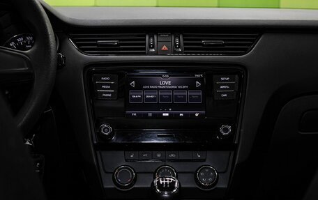 Skoda Octavia, 2018 год, 1 600 000 рублей, 18 фотография