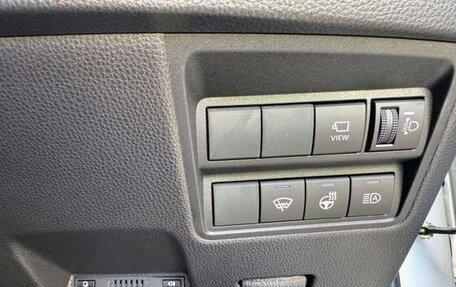 Toyota Yaris Cross, 2022 год, 1 378 000 рублей, 14 фотография