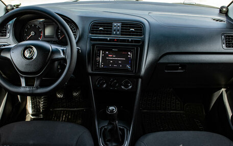 Volkswagen Polo VI (EU Market), 2015 год, 899 000 рублей, 5 фотография
