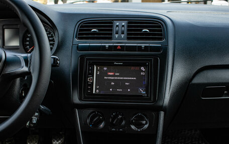 Volkswagen Polo VI (EU Market), 2015 год, 899 000 рублей, 7 фотография