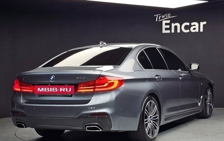 BMW 5 серия, 2018 год, 2 943 000 рублей, 2 фотография