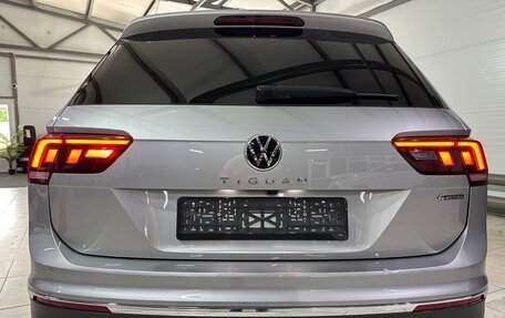 Volkswagen Tiguan II, 2021 год, 2 780 000 рублей, 18 фотография